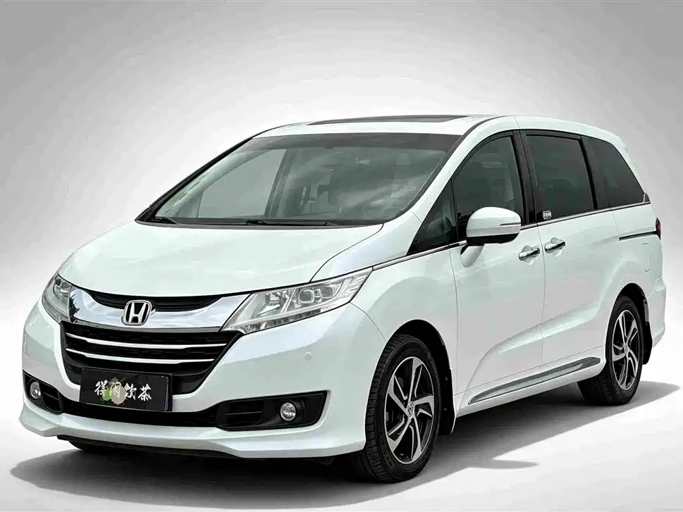 Honda Odyssey 2017 — фото 1