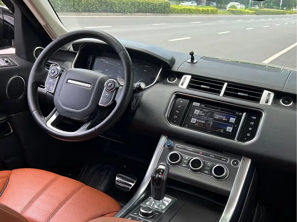 Land Rover Sport 2016 — фото 10