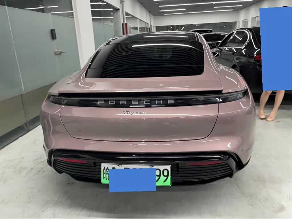 Porsche Taycan 2020 — фото 9
