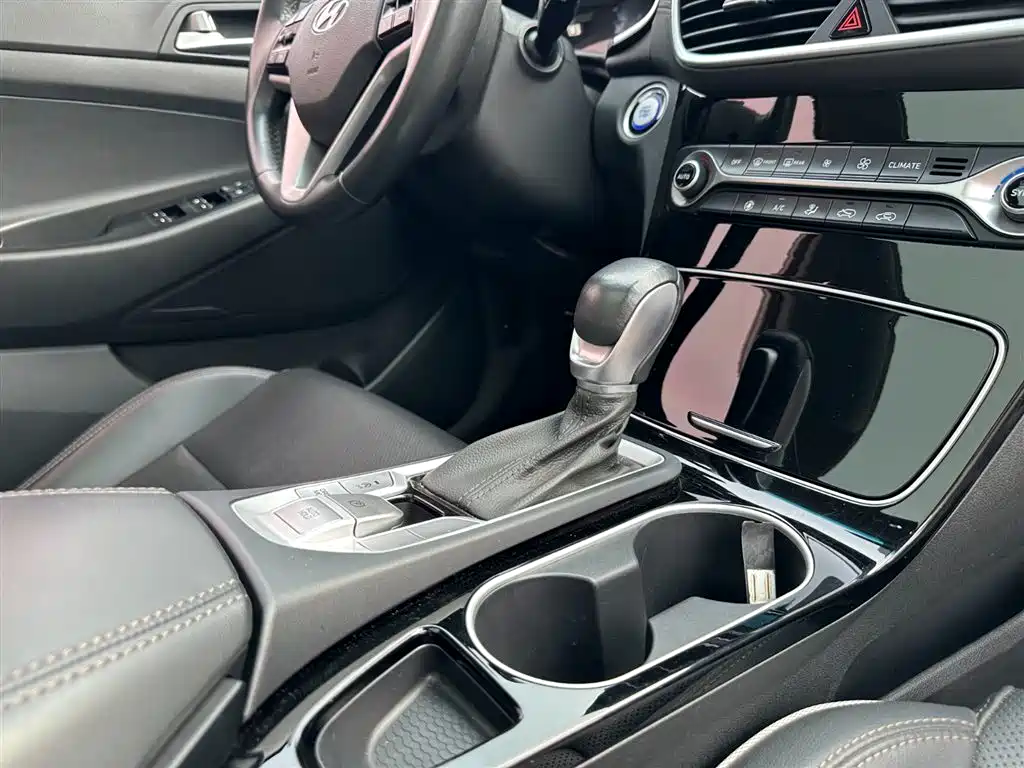 Hyundai Tucson 2020 — фото 18