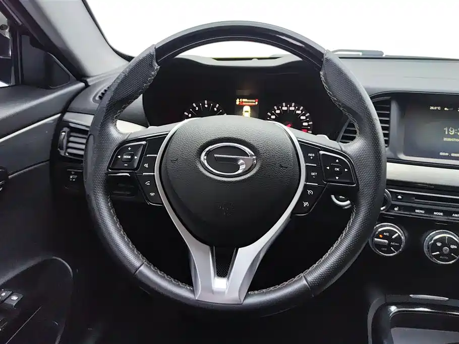 GAC Motor Trumpchi GA6 2017 — фото 15