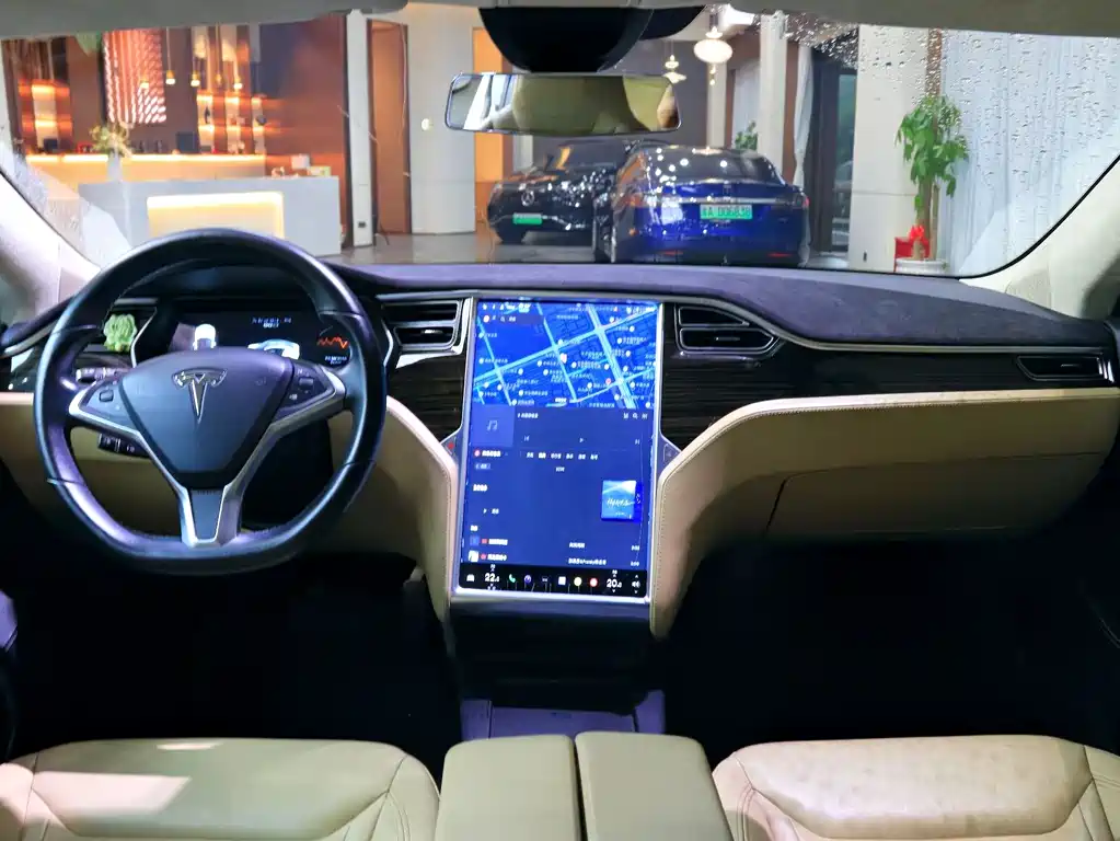 Tesla Model S 2016 — фото 7