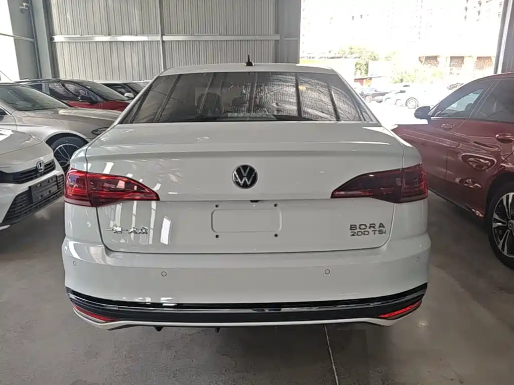 Volkswagen Bora 2024