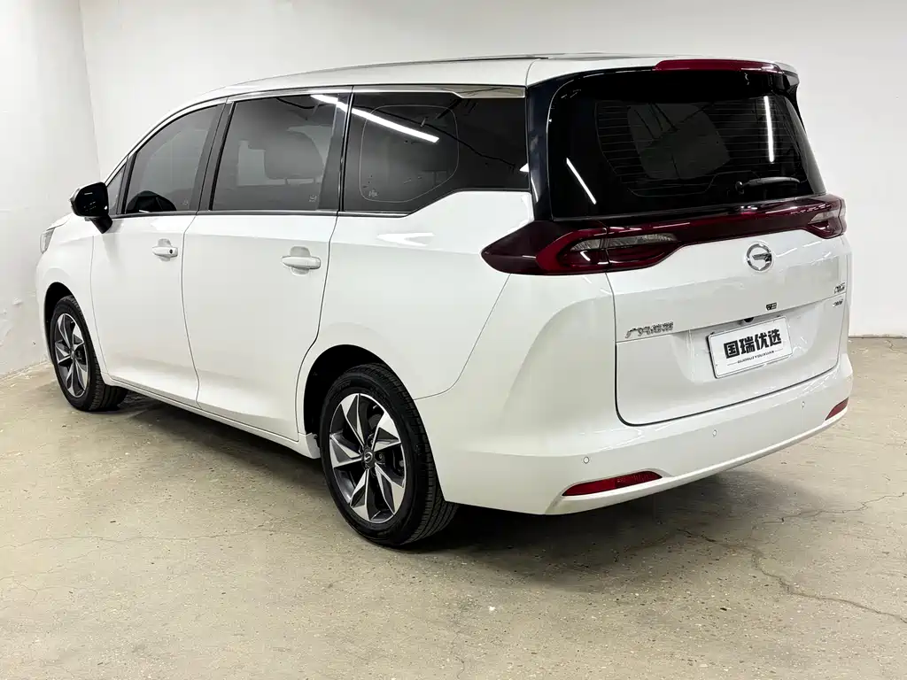GAC Motor Trumpchi M6 2022 — фото 6