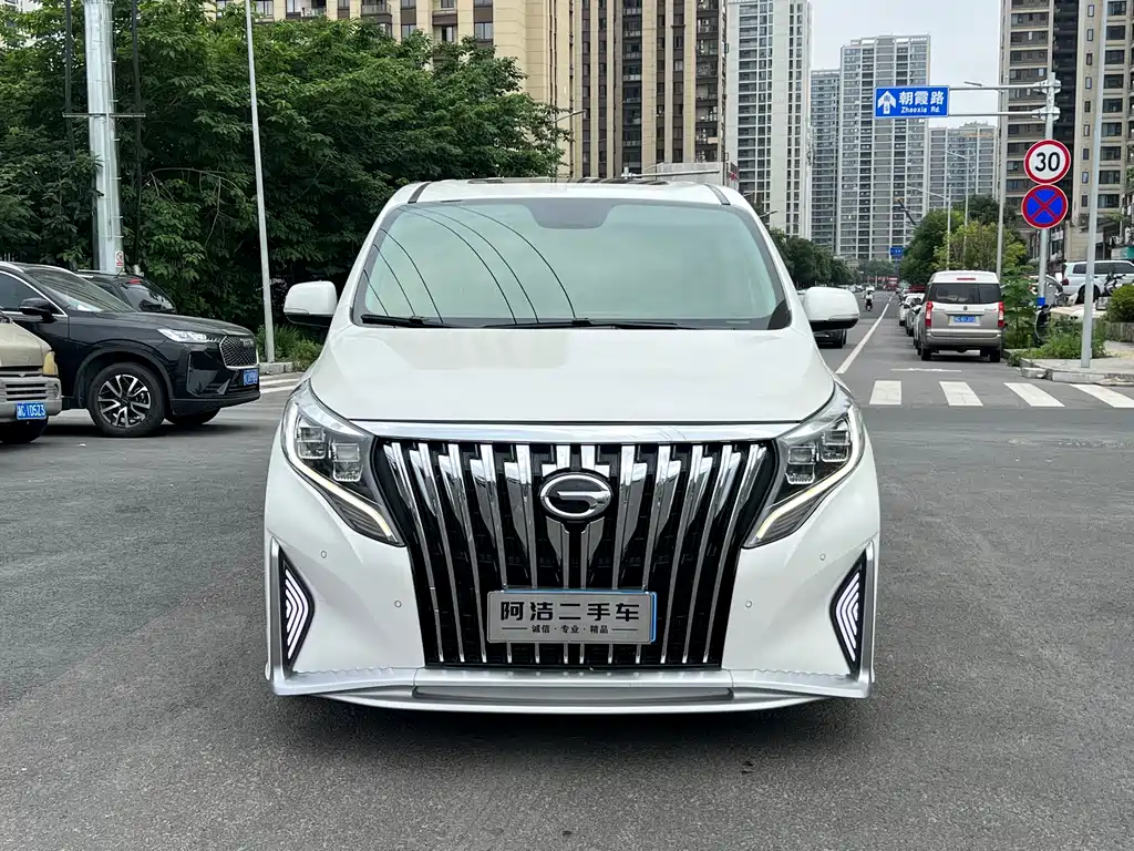 GAC Motor Trumpchi M8 2020 — фото 2