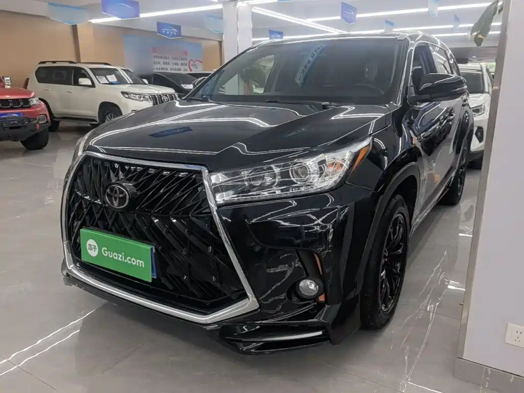 Toyota Highlander 2021