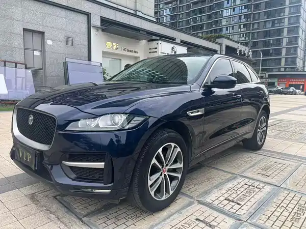 Jaguar F-PACE 2018