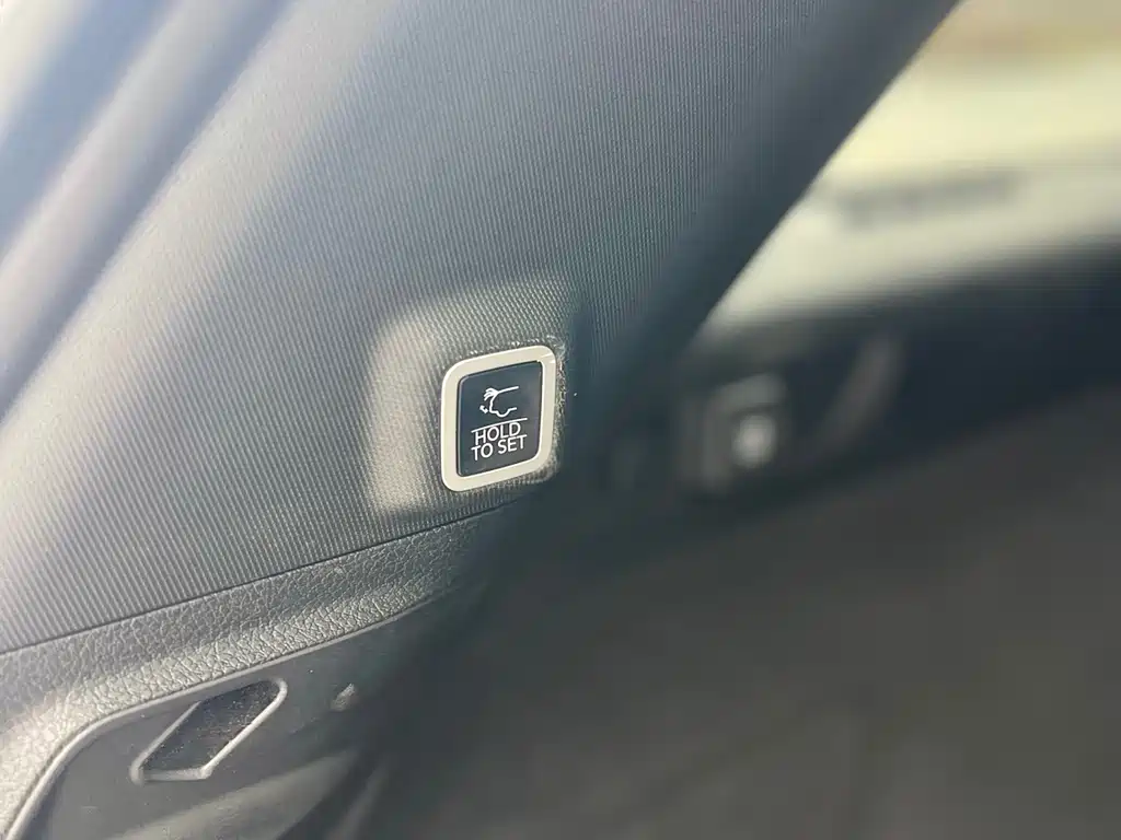 Jeep Grand Cherokee 4xe 2025 — фото 8