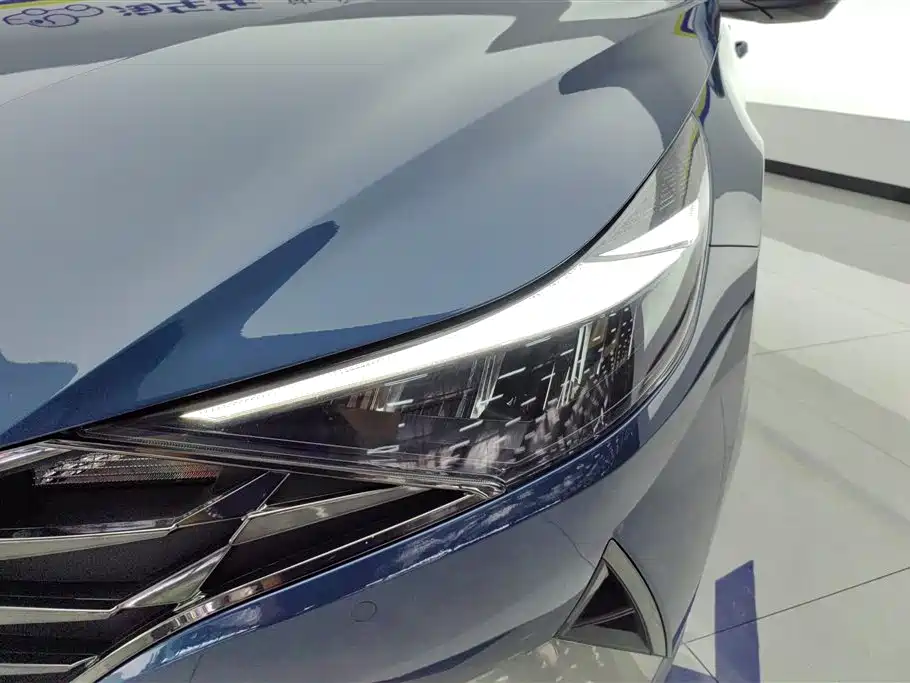 Hyundai Elantra 2021