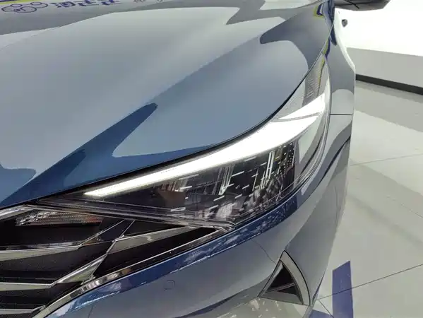 Hyundai Elantra 2021