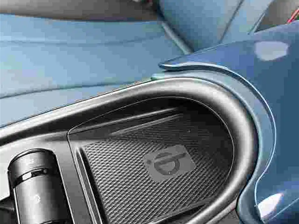 BYD Dolphin 2022 — фото 10