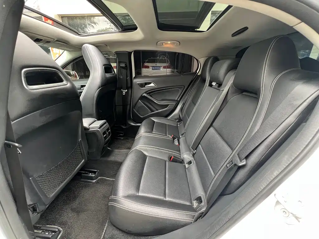 Mercedes-Benz GLA 2017 — фото 15