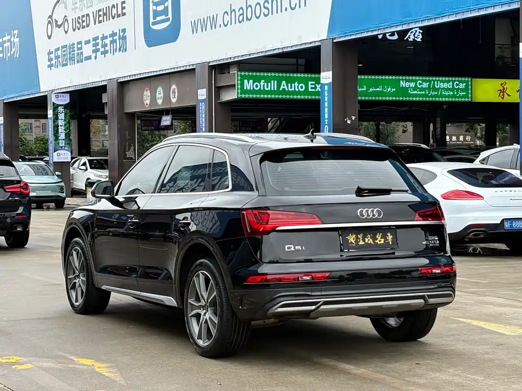 Audi Q5L 2022 — фото 20