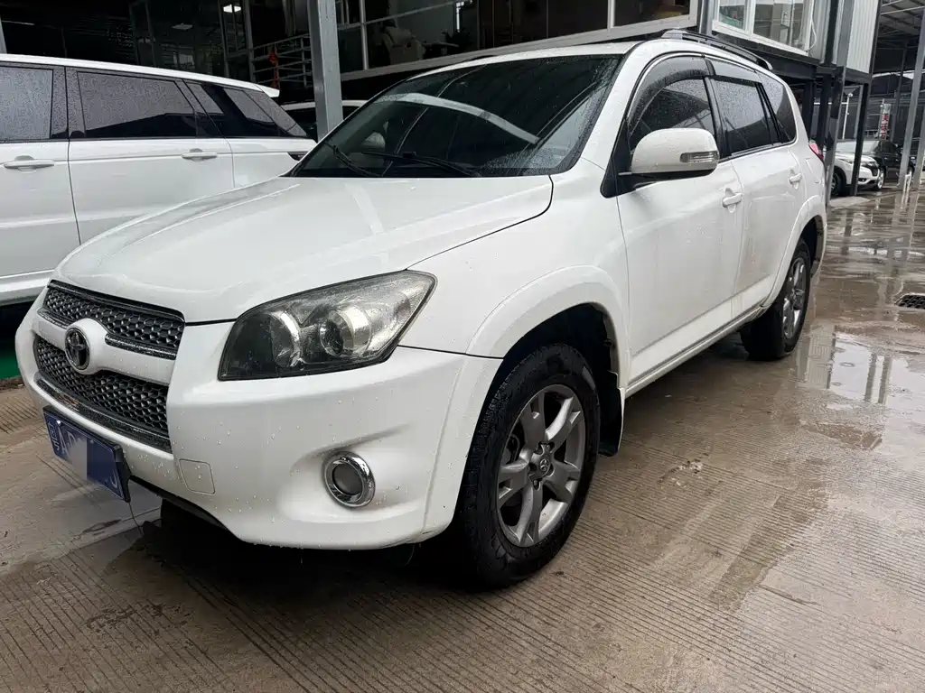Toyota RAV4 2013