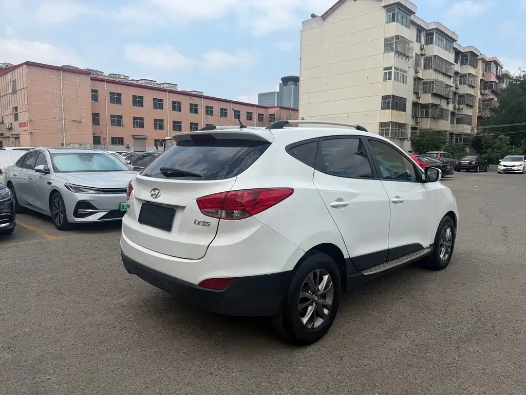Hyundai ix35 2016 — фото 4