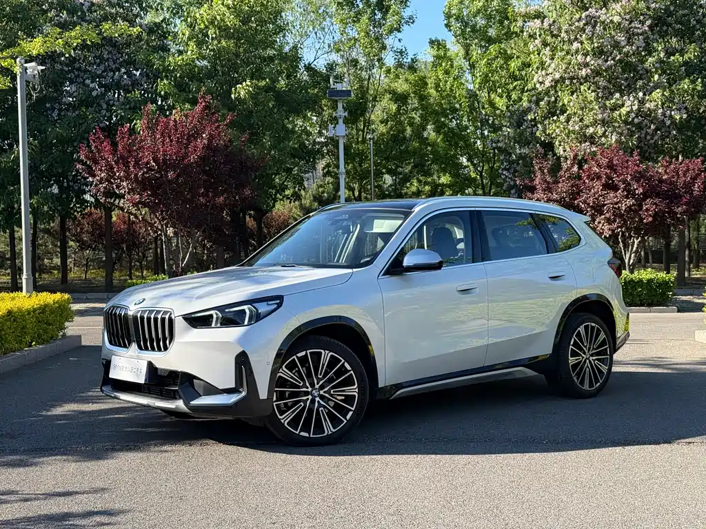 BMW X1 2025 — фото 1