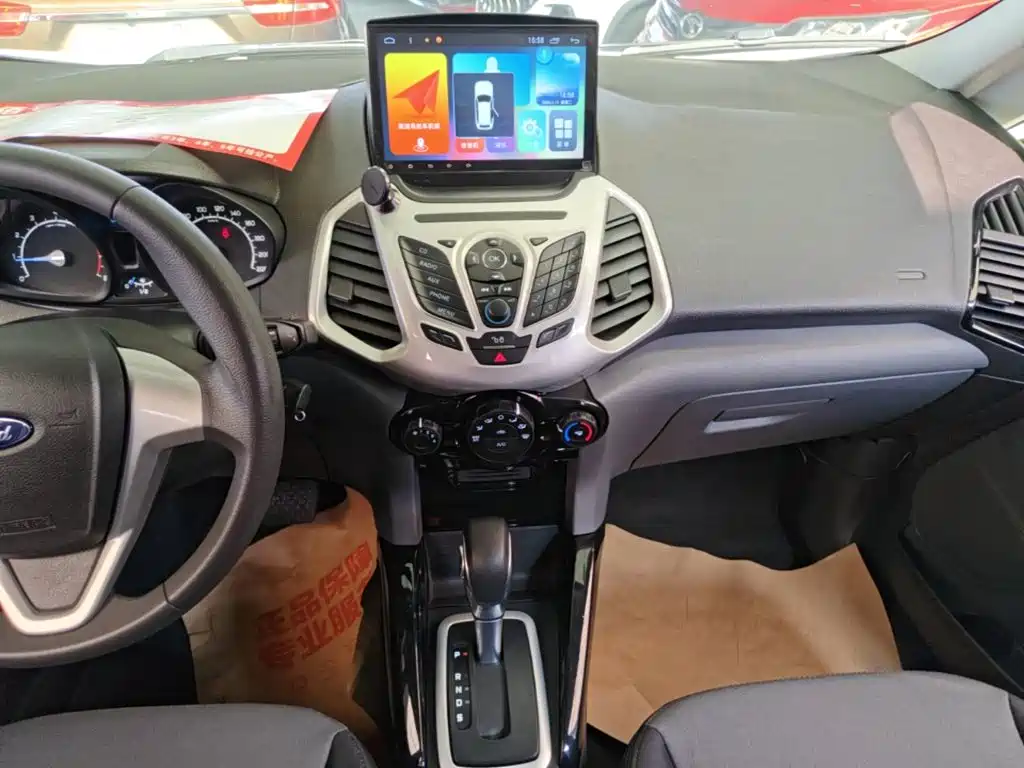 Ford Ecosport 2017 — фото 13