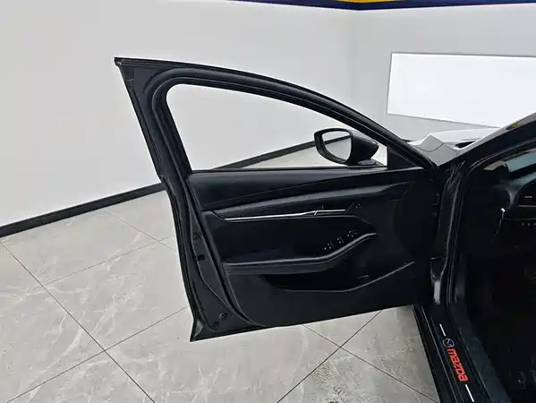 Mazda 3 Axela 2021