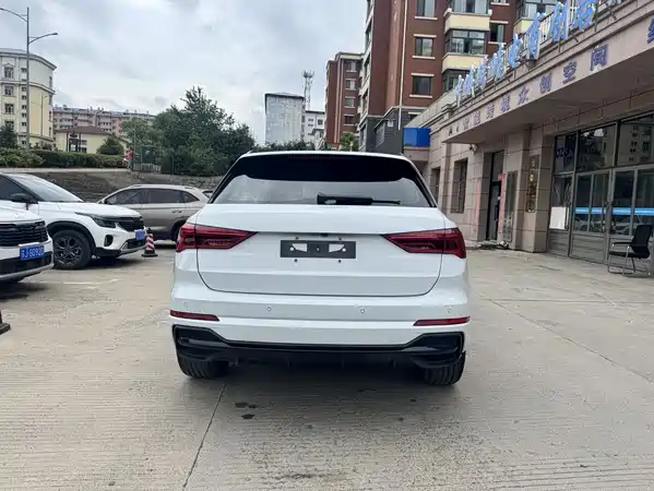 Audi Q3 2022