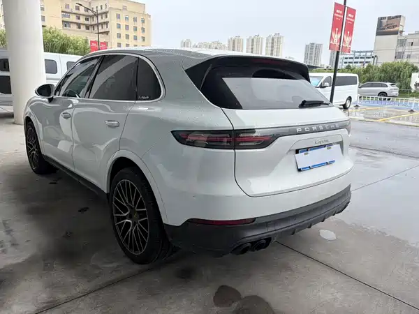 Porsche Cayenne 2020
