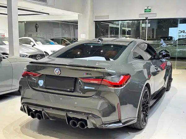 BMW M4 2023