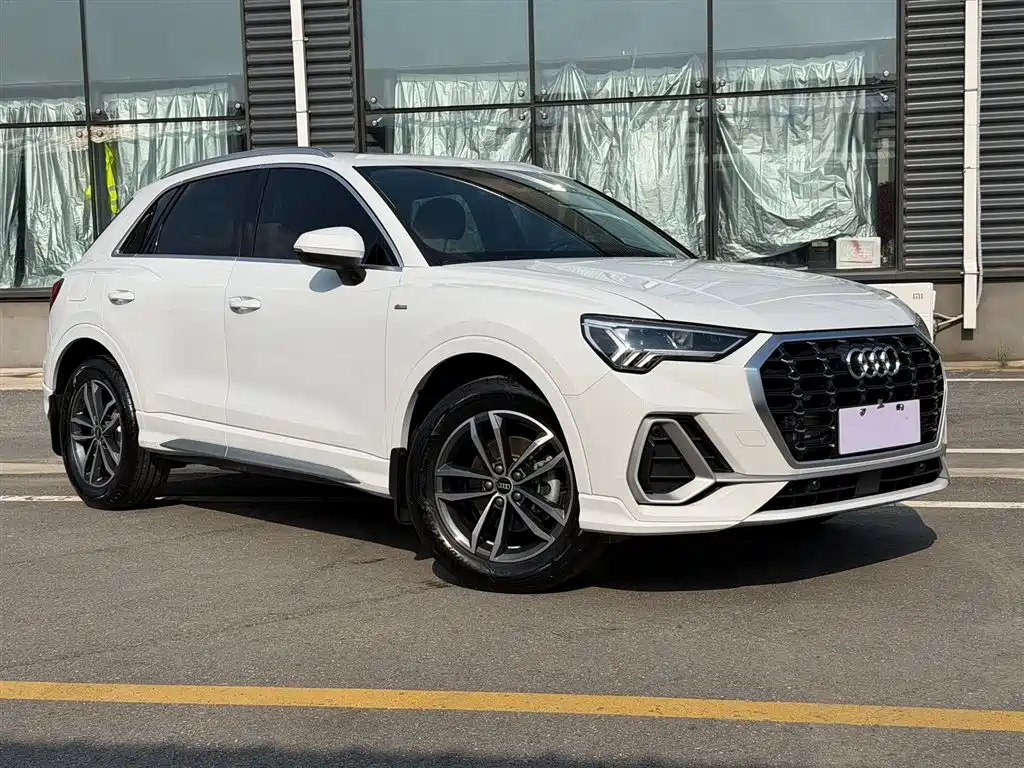 Audi Q3 2022