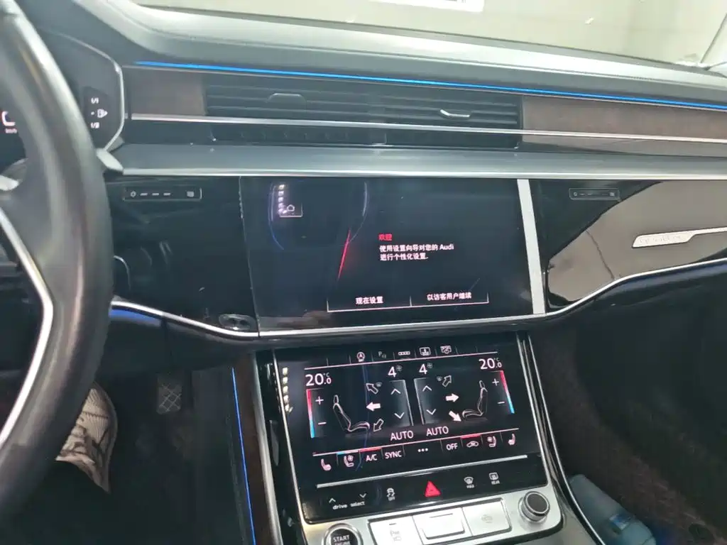 Audi A8 2021 — фото 13