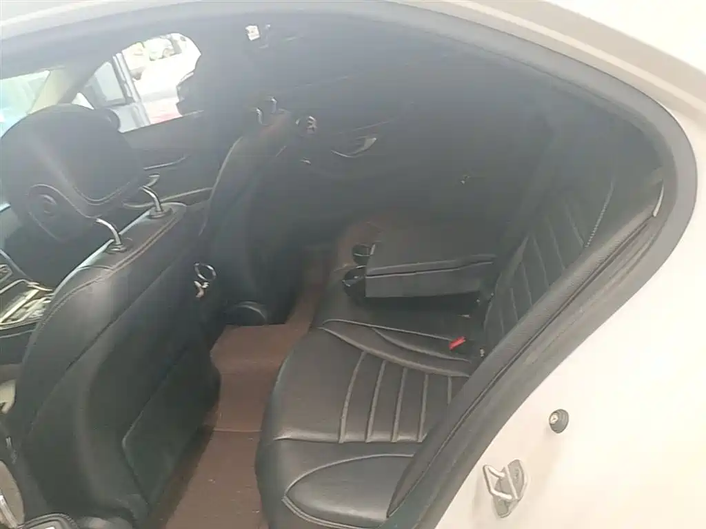 Mercedes-Benz C-Class 2015 — фото 13