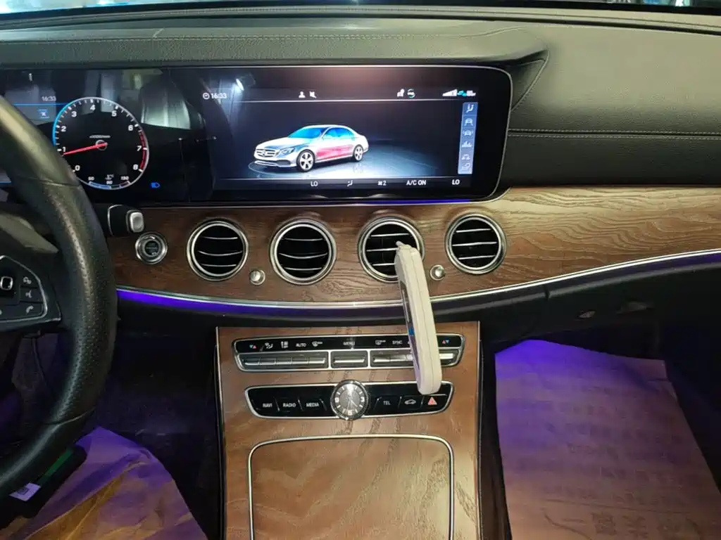 Mercedes-Benz E-Class 2018 — фото 13