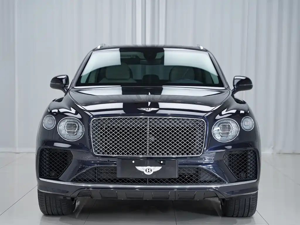 Bentley Bentayga 2021 — фото 2