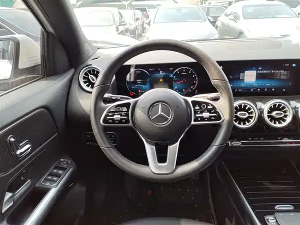 Mercedes-Benz GLA 2020