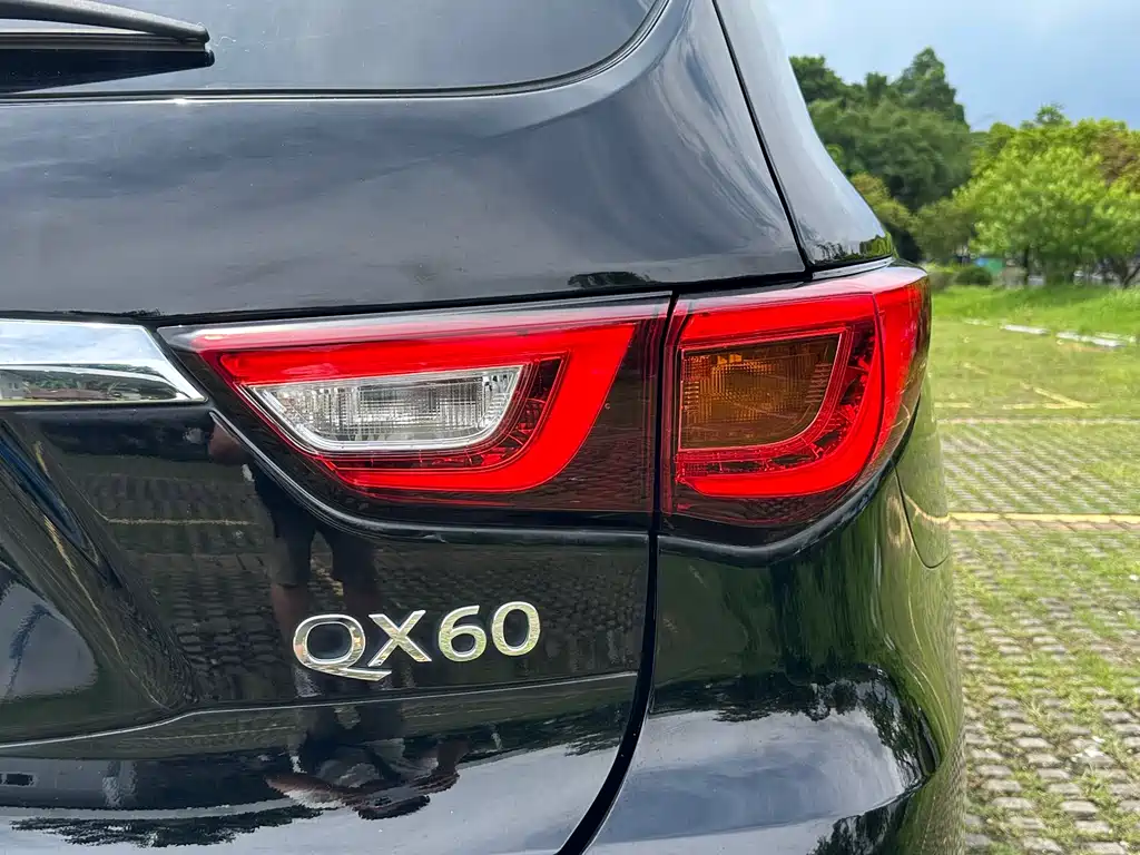 Infiniti QX60 2017 — фото 10
