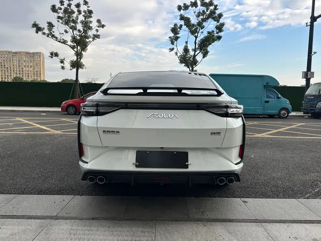 Dongfeng Yixuan 2023