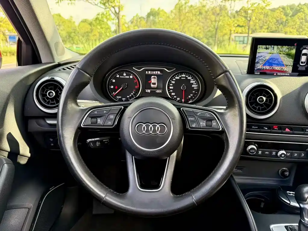 Audi A3 2019 — фото 12