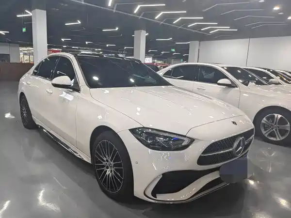 Mercedes-Benz C-Class 2024