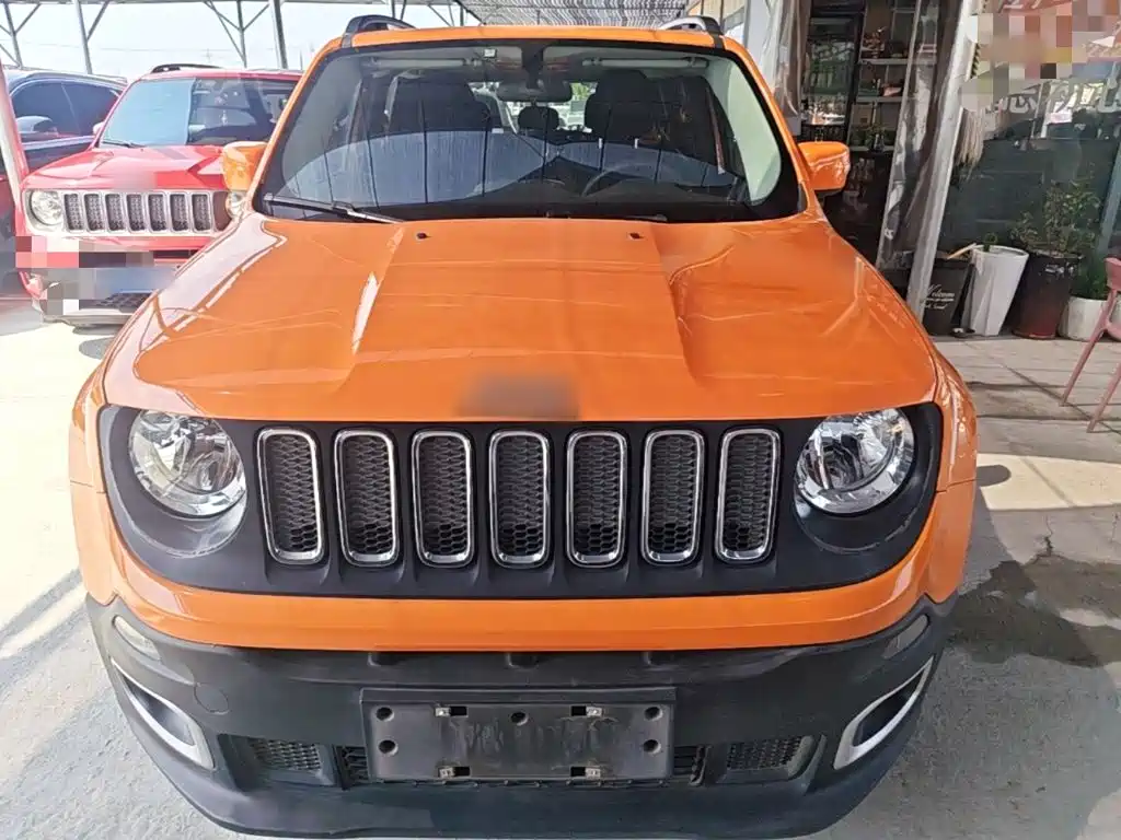 Jeep Renegade 2018 — фото 3