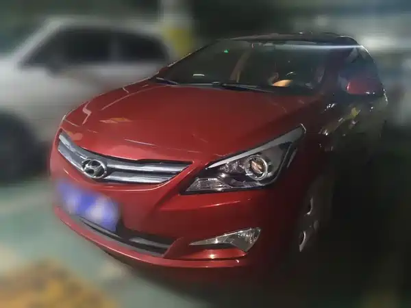 Hyundai Accent 2015