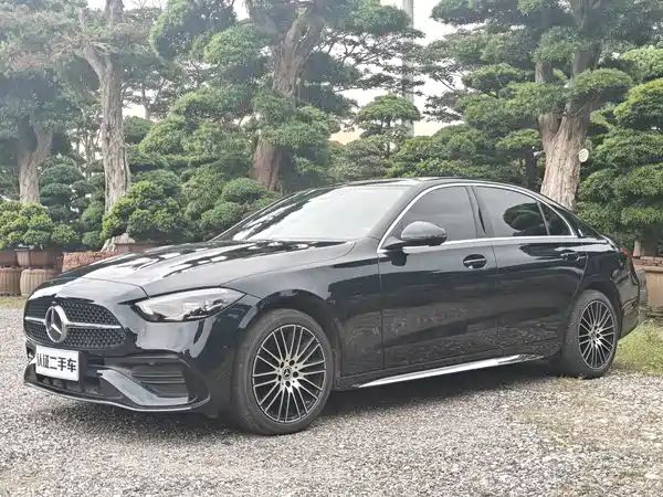 Mercedes-Benz C-Class 2024