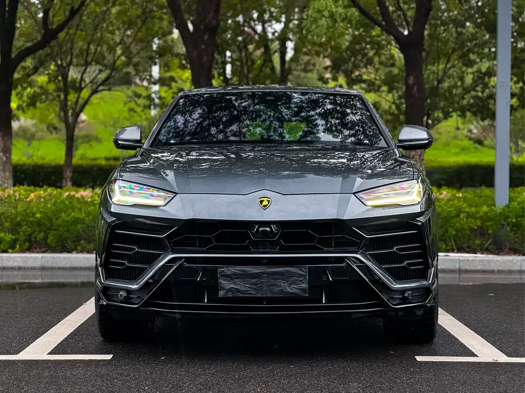 Lamborghini Urus 2019 — фото 4