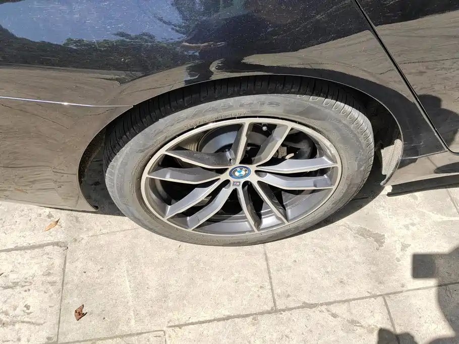 BMW 5 Series New Energy 2022
