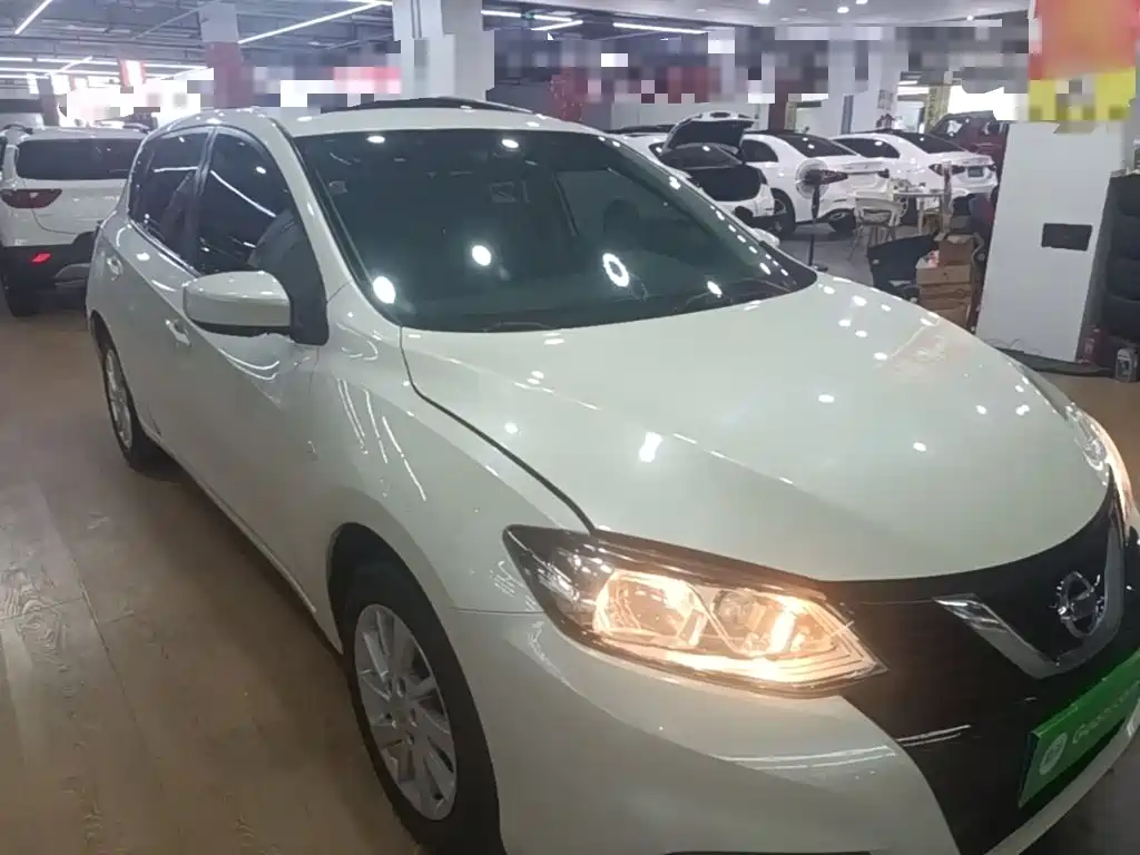 Nissan Tiida 2018