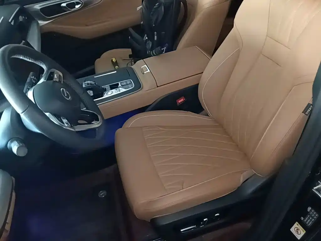GAC Motor Trumpchi GS8 2025 — фото 15