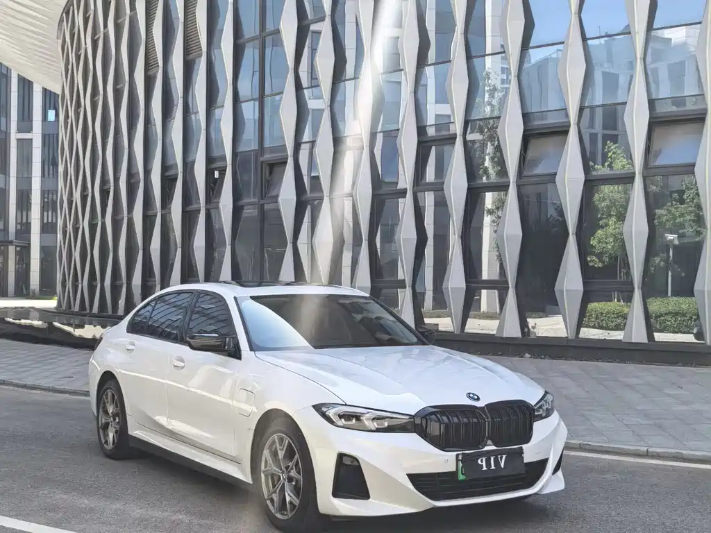 BMW i3 2024