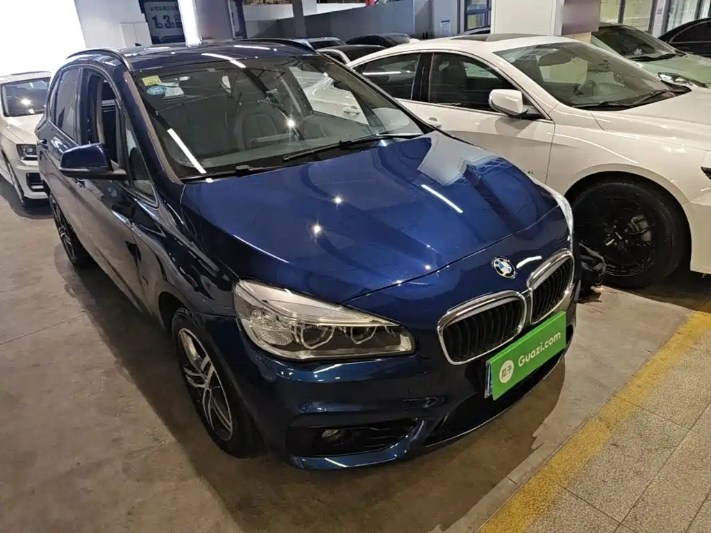 BMW 2 Series Active Tourer 2017 — фото 4