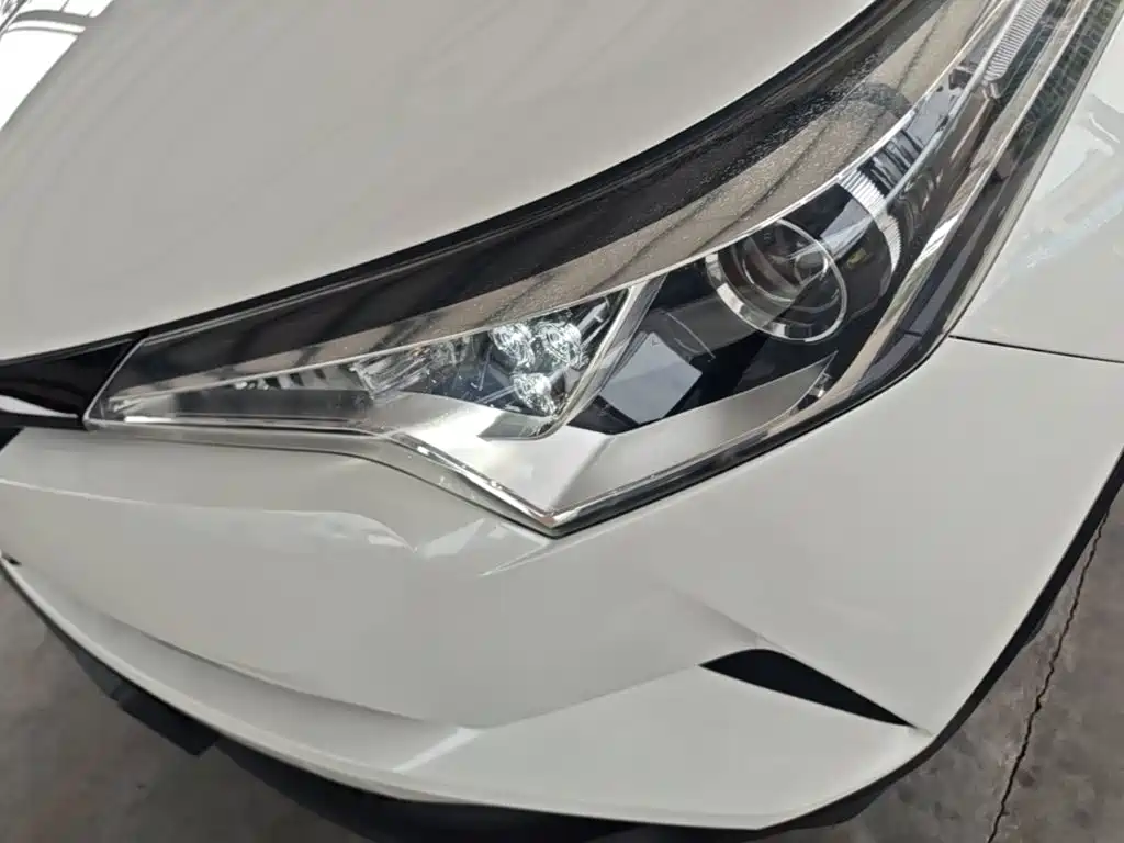 Toyota C-HR 2020 — фото 24
