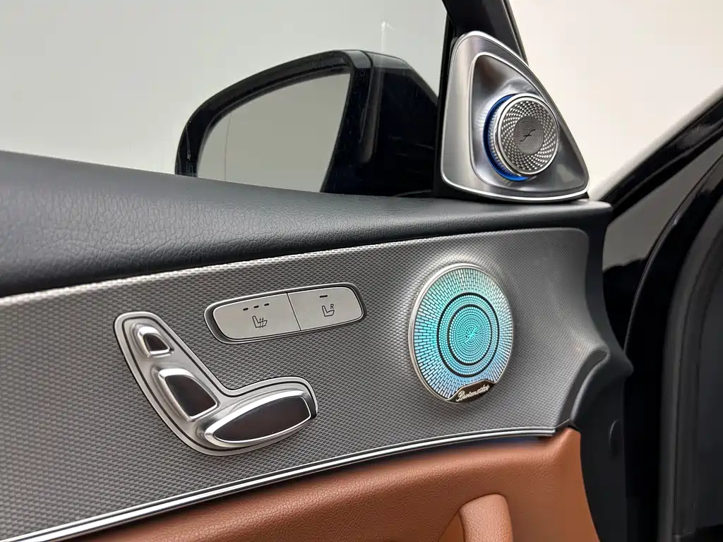 Mercedes-Benz E-Class 2018 — фото 13