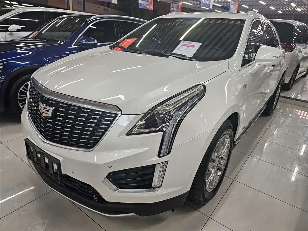 Cadillac XT5 2022 — фото 1