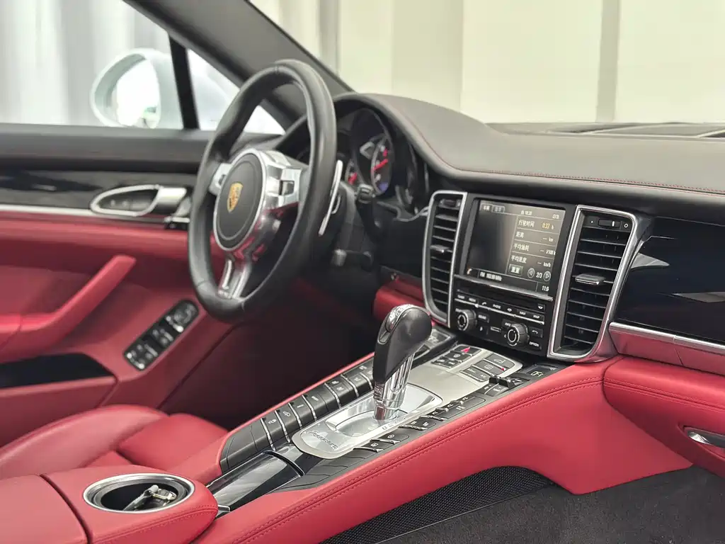 Porsche Panamera 2016 — фото 47