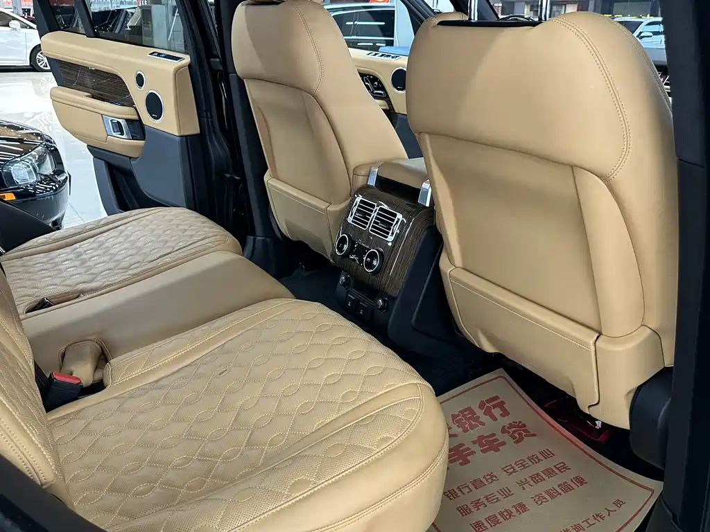 Land Rover Range Rover 2019 — фото 9
