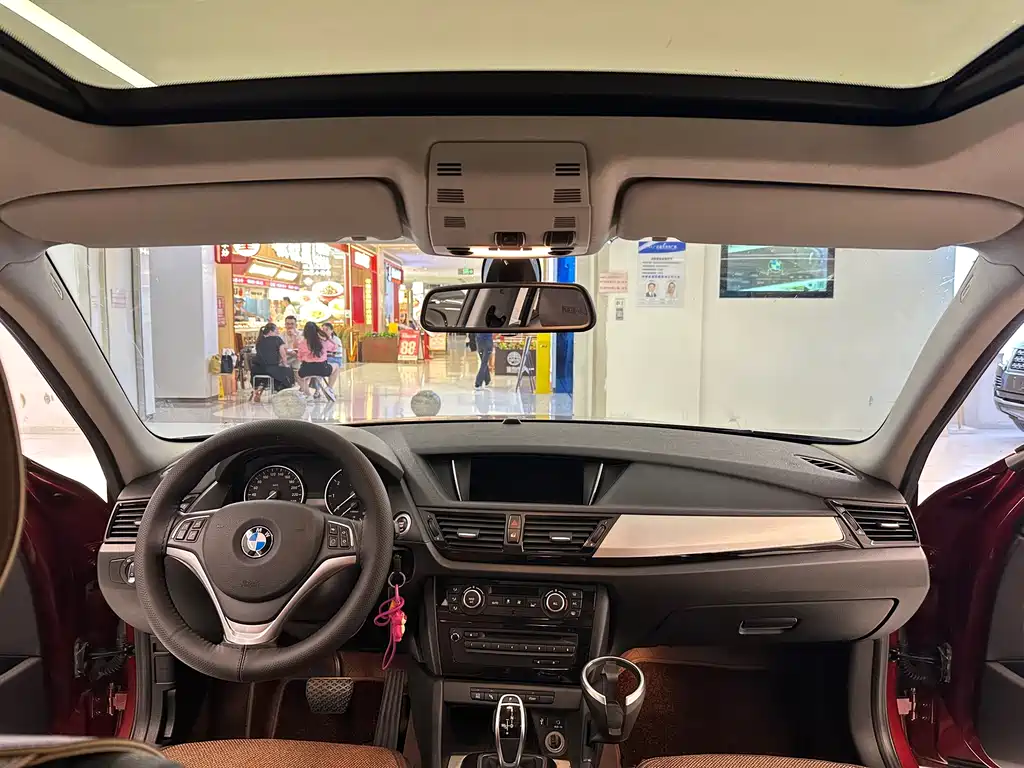 BMW X1 2015 — фото 19